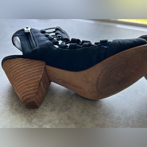 Vince Camuto Navy Suede Heels - Picture 9 of 9